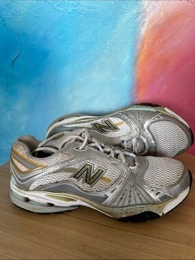 NEW BALANCE WX1210TR high-performance women's cross-trainer size 6 1/2